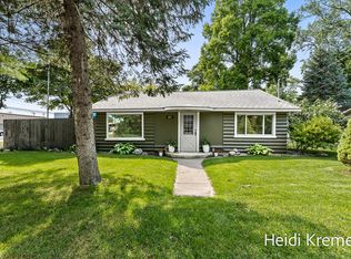 201 Rex St, Spring Lake, MI 49456