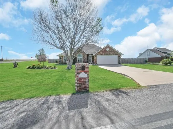 2 NW Havenshire Cir, Lawton, OK 73505