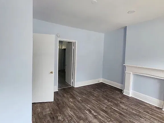 2 bed, $1,600 — Photo 2