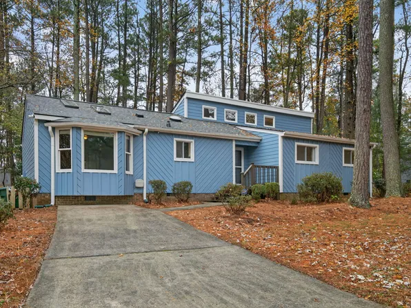 507 Holtz Ln, Cary, NC 27511
