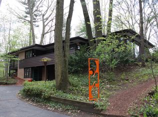 1907 Sylvan Ln, Midland, MI 48640