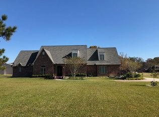 1245 Highway 19, Slaughter, LA 70777