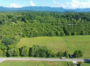 2355 Jim Henry Rd, Dandridge, TN 37725