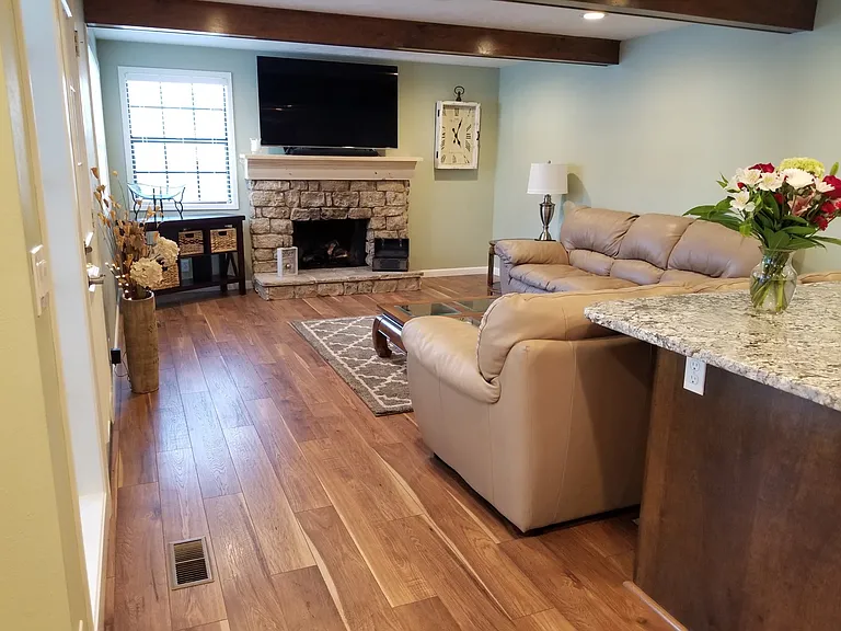 105 E Twin Willow Dr — Photo 14
