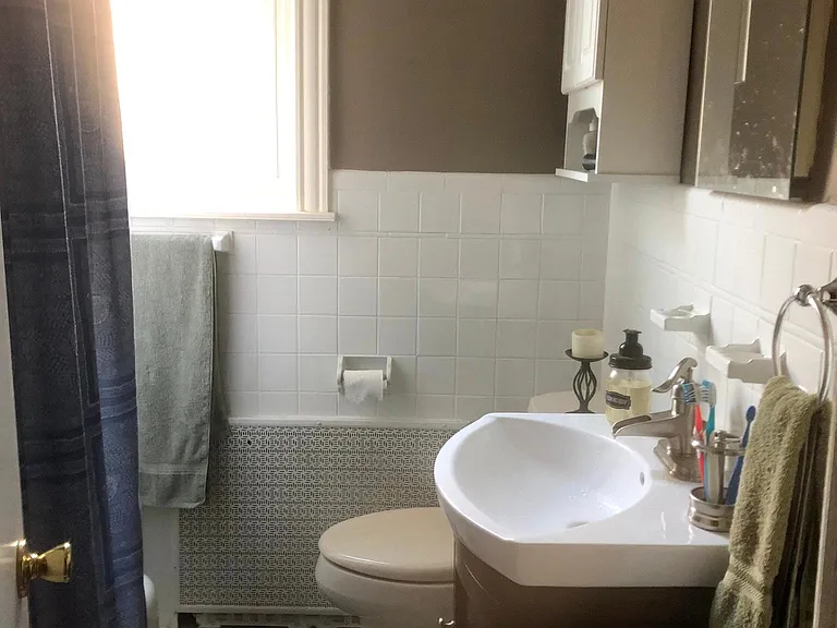 3347 Emerald St — Photo 13