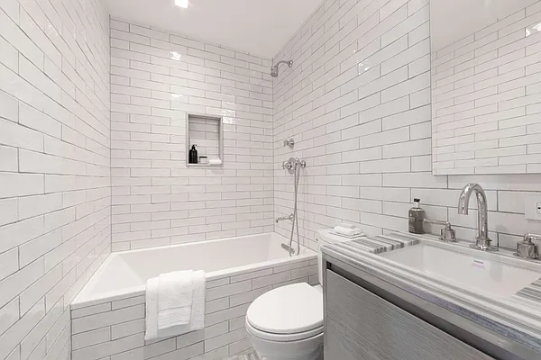 Sold by 70 Henry Street Development, LLC | media 12