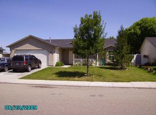 922 W Oakmont Ave, Nampa, ID 83686