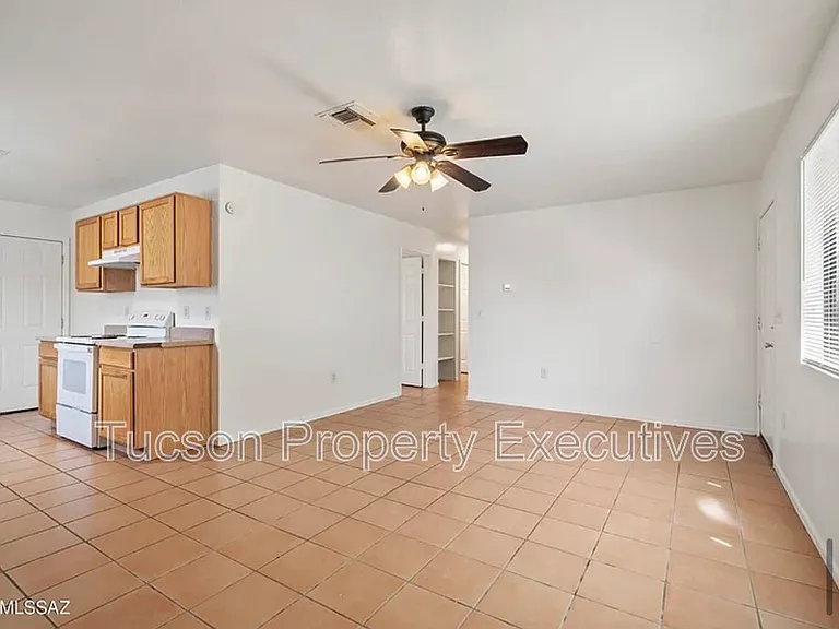 1107 W Sonora St #1 — Photo 5