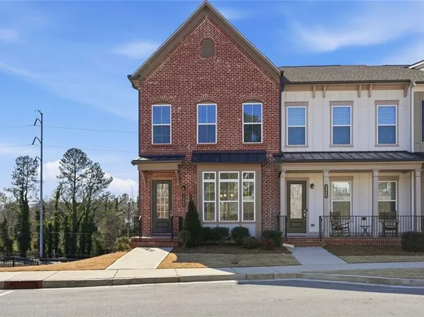 3317 Park Pointe Cir, Scottdale, GA 30079