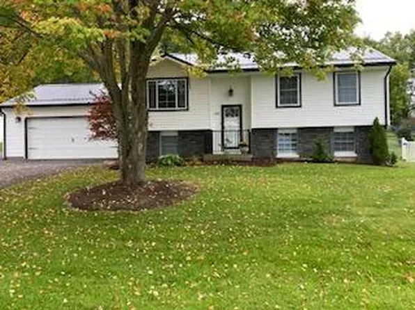 233 Harvey Dr, Seneca, PA 16346