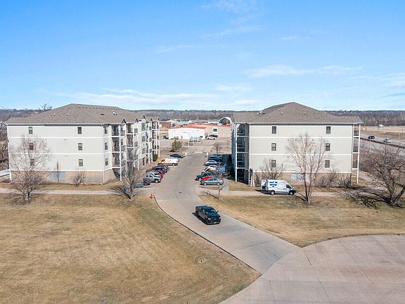 4th image of 1911 Cobblestone Ln APT 104