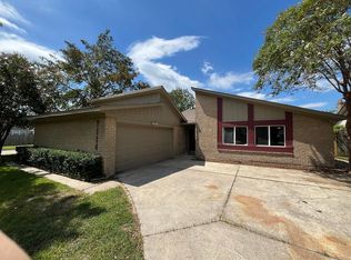 7114 Falling Waters Dr, Spring, TX 77379