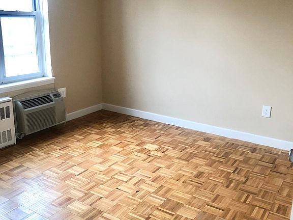 5th image of 4430 Douglaston Pkwy APT 7J