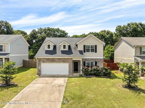 45 Wood Hill Dr, Smiths Station, AL 36877