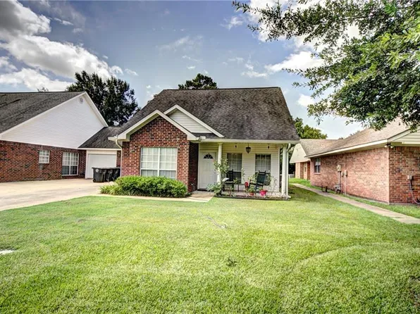 101 Aloys Cir, Natchitoches, LA 71457