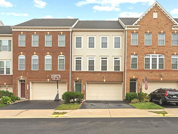 3rd image of 21252 Park Grove Ter