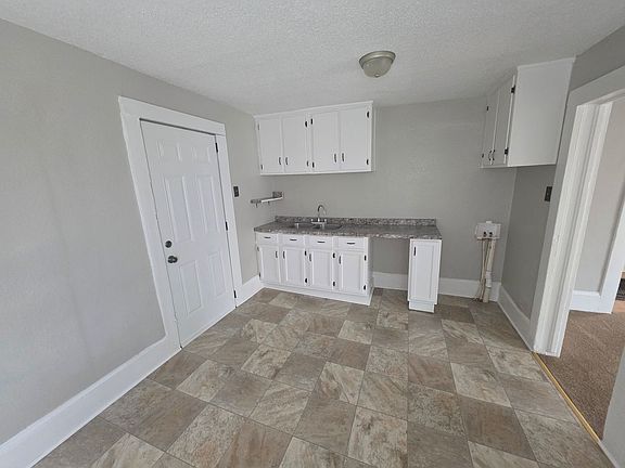 2nd image of 725 Junia Ave