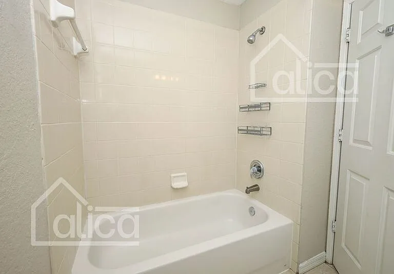 7331 Holly St — Photo 22