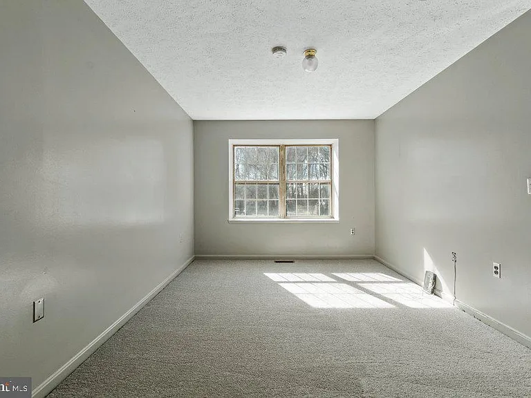 10477 Campus Way S — Photo 22