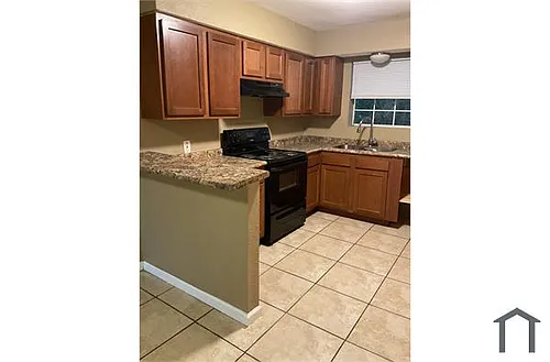 1502 Oleander Dr Photo 1