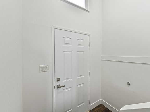 3rd image of 17424 64th Ave