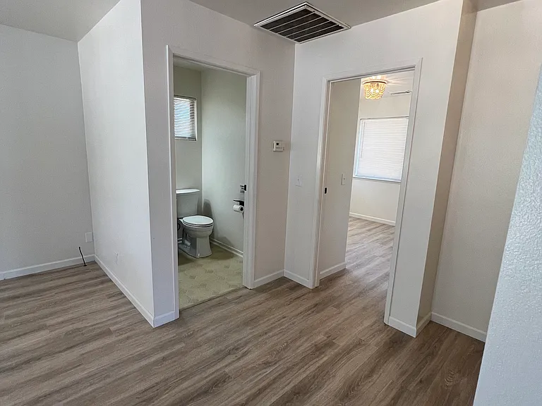 10125 Atascadero Ave #B — Photo 21