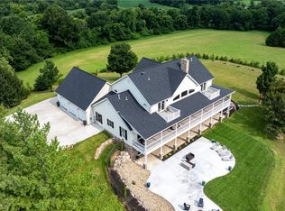 205 Howell Rd, Defiance, MO 63341