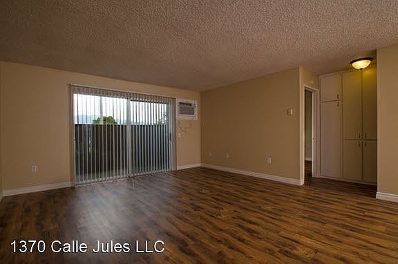 2nd image of 1370 Calle Jules APT 212