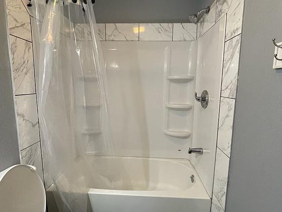 4th image of 2605 W C St #2605