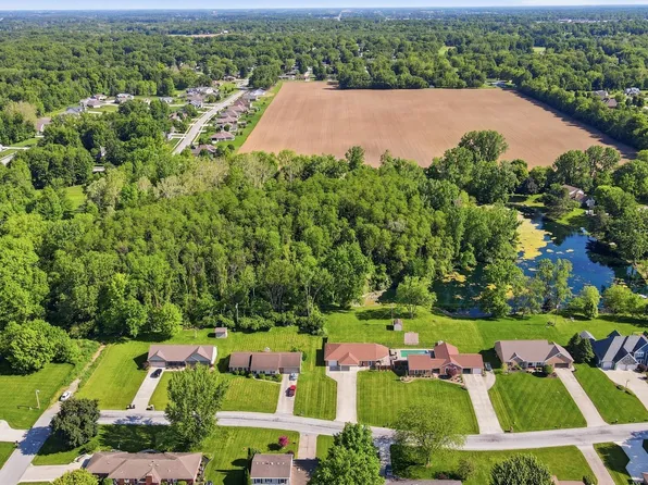 3200 Tawa Dr, Lima, OH 45806