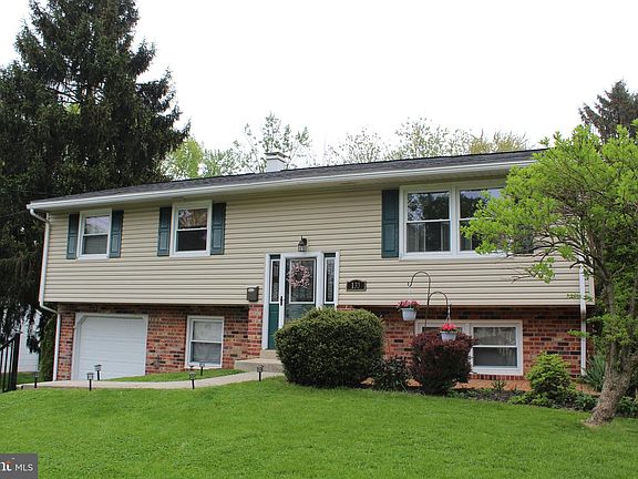 3rd image of 133 Brentwood Dr