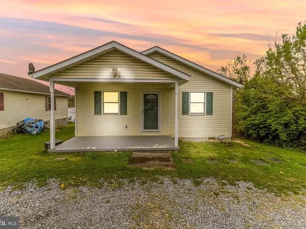 89 State Cir, Martinsburg, WV 25401