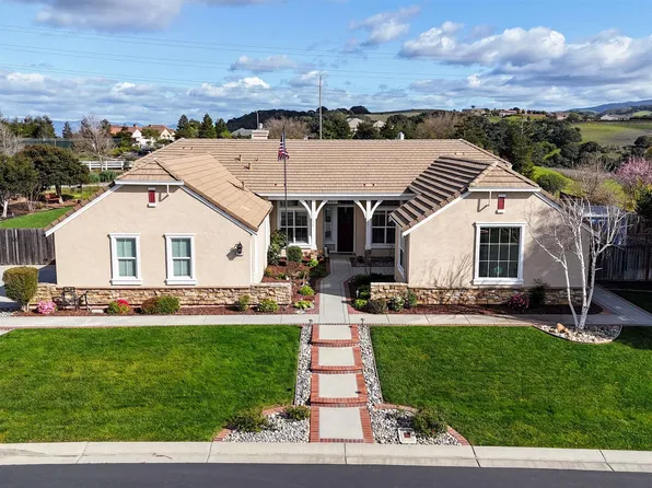 171 Via Vaquero Sur, San Juan Bautista, CA 95045