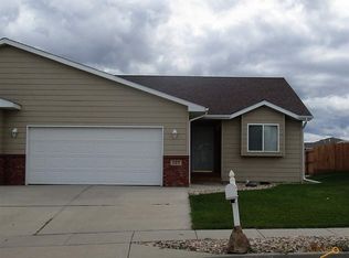 707 Auburn Dr, Rapid City, SD 57701