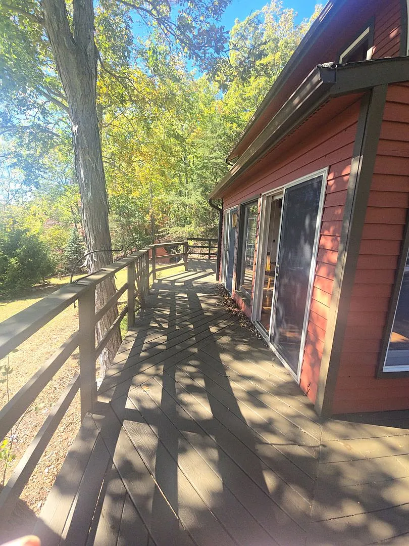 3 BR 2 BA Home with Views — Photo 2
