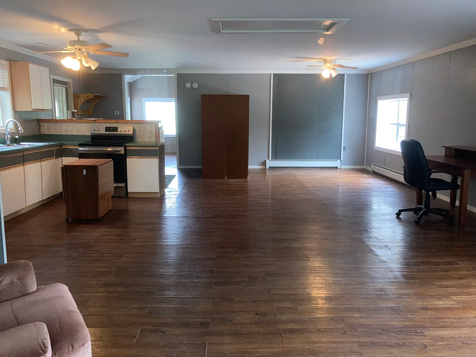 1 bed, 1089 sqft, $1,950 — Photo 2