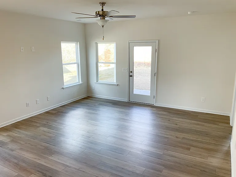 124 Red Oak Ln — Photo 10