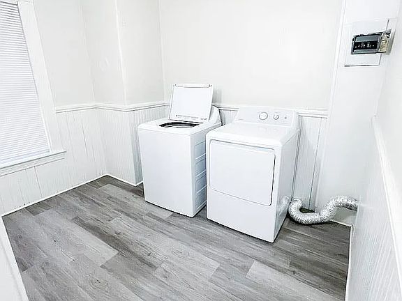 5th image of 144 Pearl St APT 1