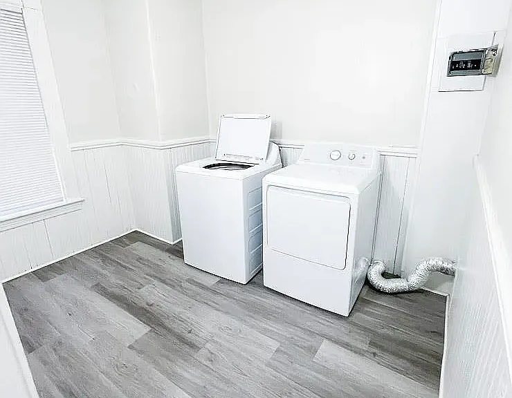 144 Pearl St #1 — Photo 5
