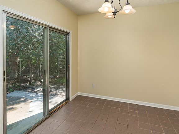 5th image of 5050 Splitrail Dr