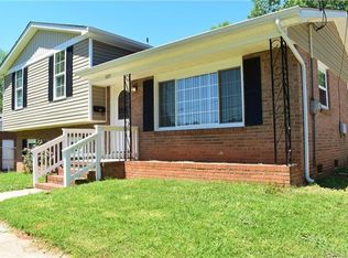 4720 Woodway Pl, Charlotte, NC 28208