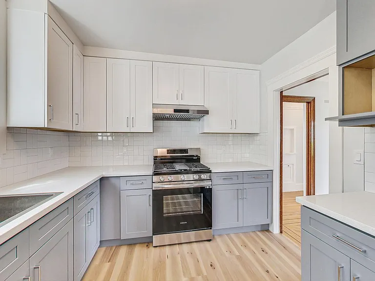 785 Mangels Ave — Photo 11