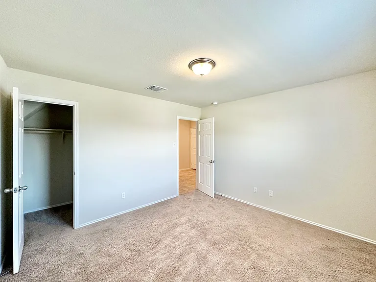5911 Harriet Tubman Ave — Photo 28