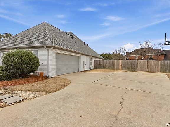 4th image of 6000 Grey Cir