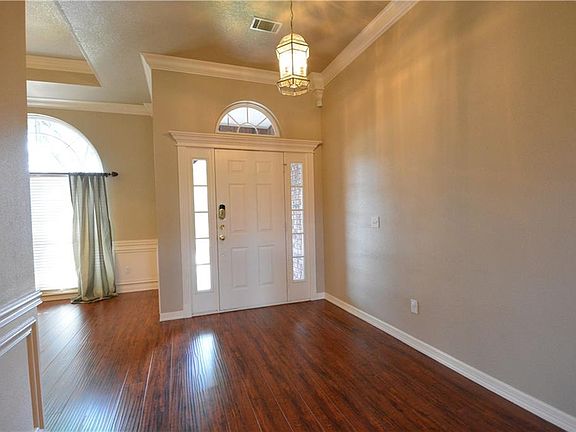 2nd image of 3130 Amberwood St