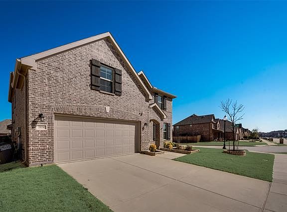 4th image of 1104 Mist Flower Dr