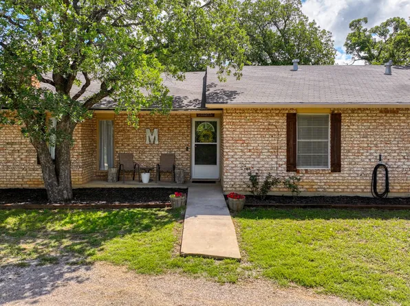 219 Massengale St, Jacksboro, TX 76458
