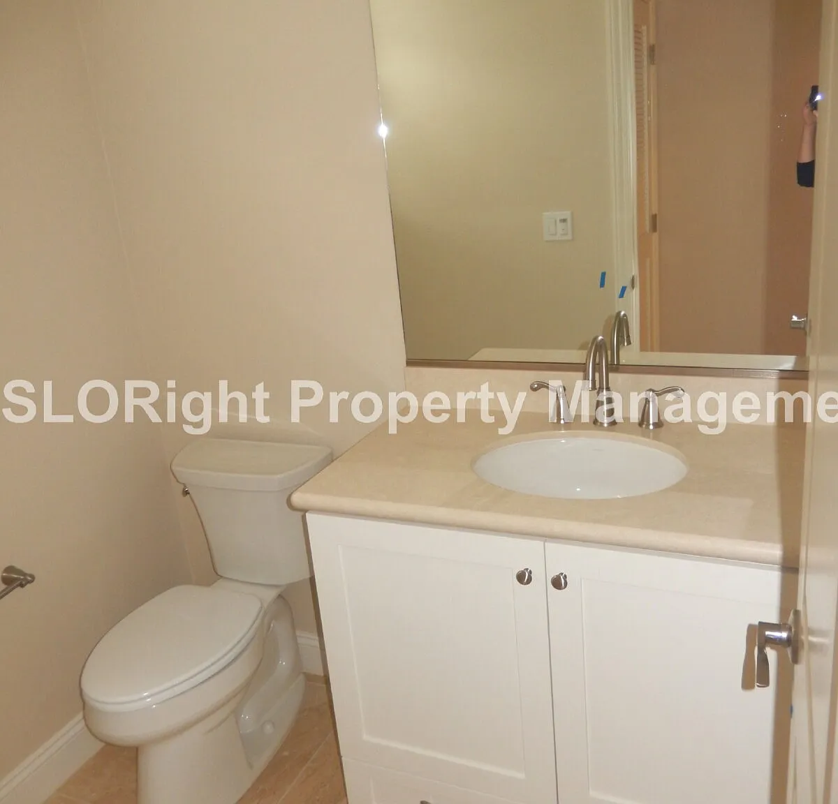 2 bed, 2.5 bath, 1884 sqft, $3,300 — Photo 4