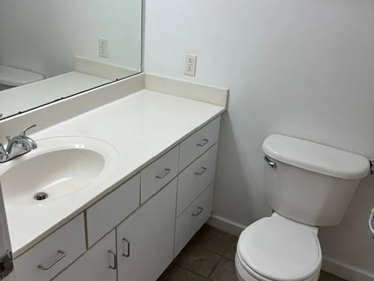 420 E Main St — Photo 7