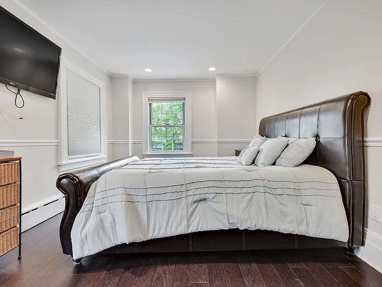 105 Everit Ave — Photo 23